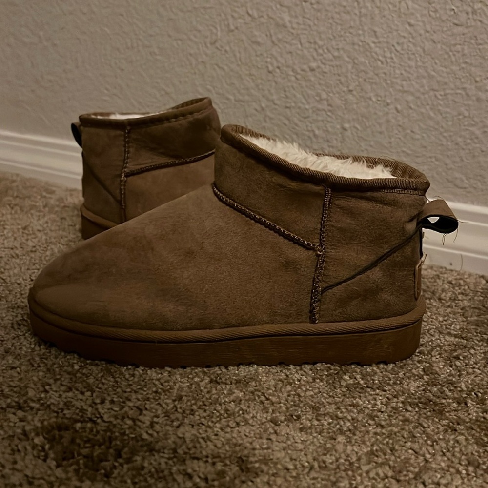 Short Brown Uggs